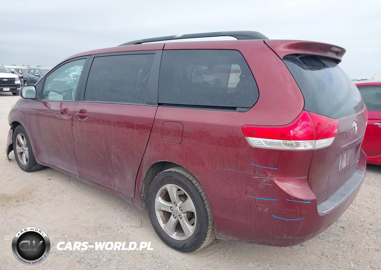2014 Toyota Sienna Le V6 8 Passenger VIN:5TDKK3DC7ES467333 - 3