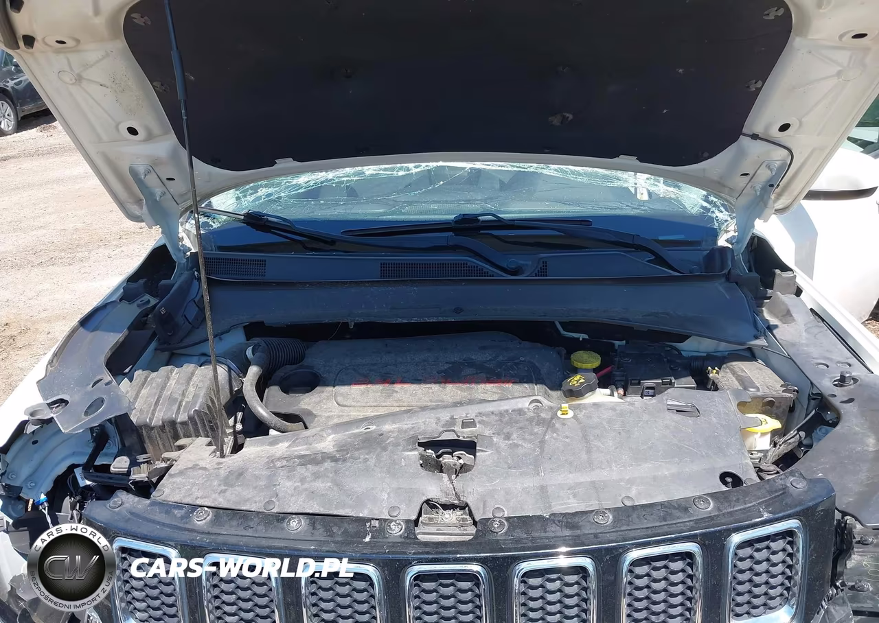 2018 Jeep Compass Latitude Fwd VIN:3C4NJCBB4JT102859 - 10