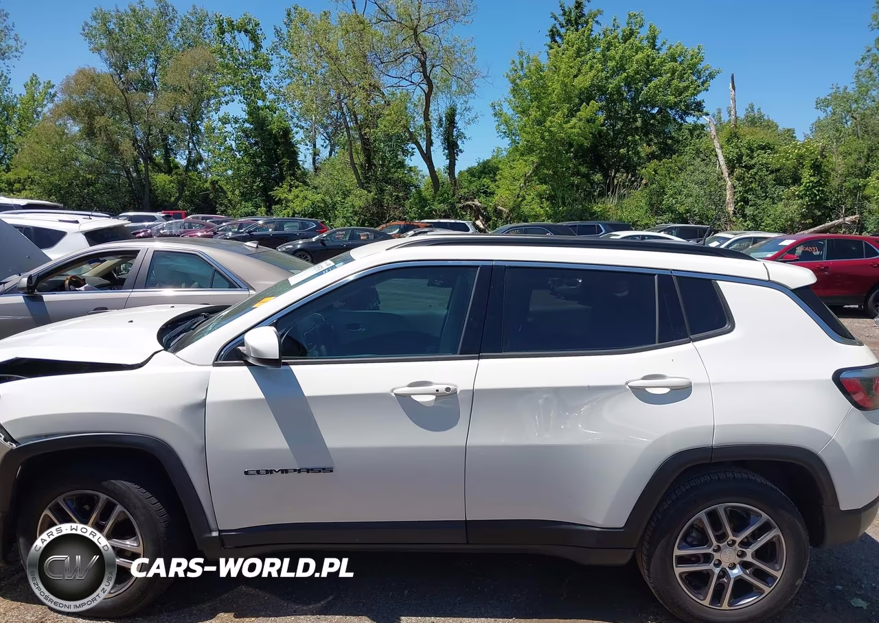 2018 Jeep Compass Latitude Fwd VIN:3C4NJCBB4JT102859 - 15