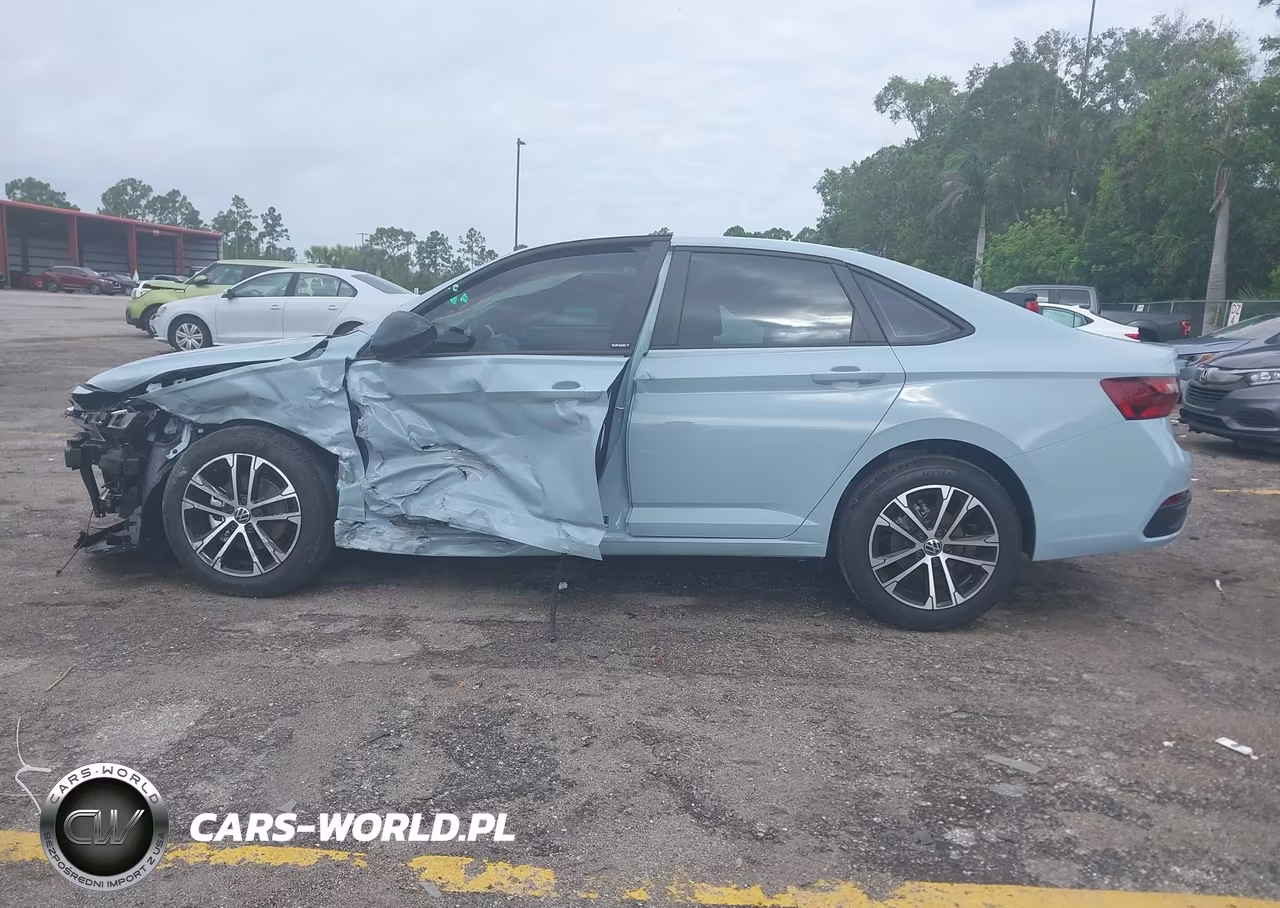 2026 Volkswagen Jetta Sport VIN:3VWBW7BU2TM044614 - 15