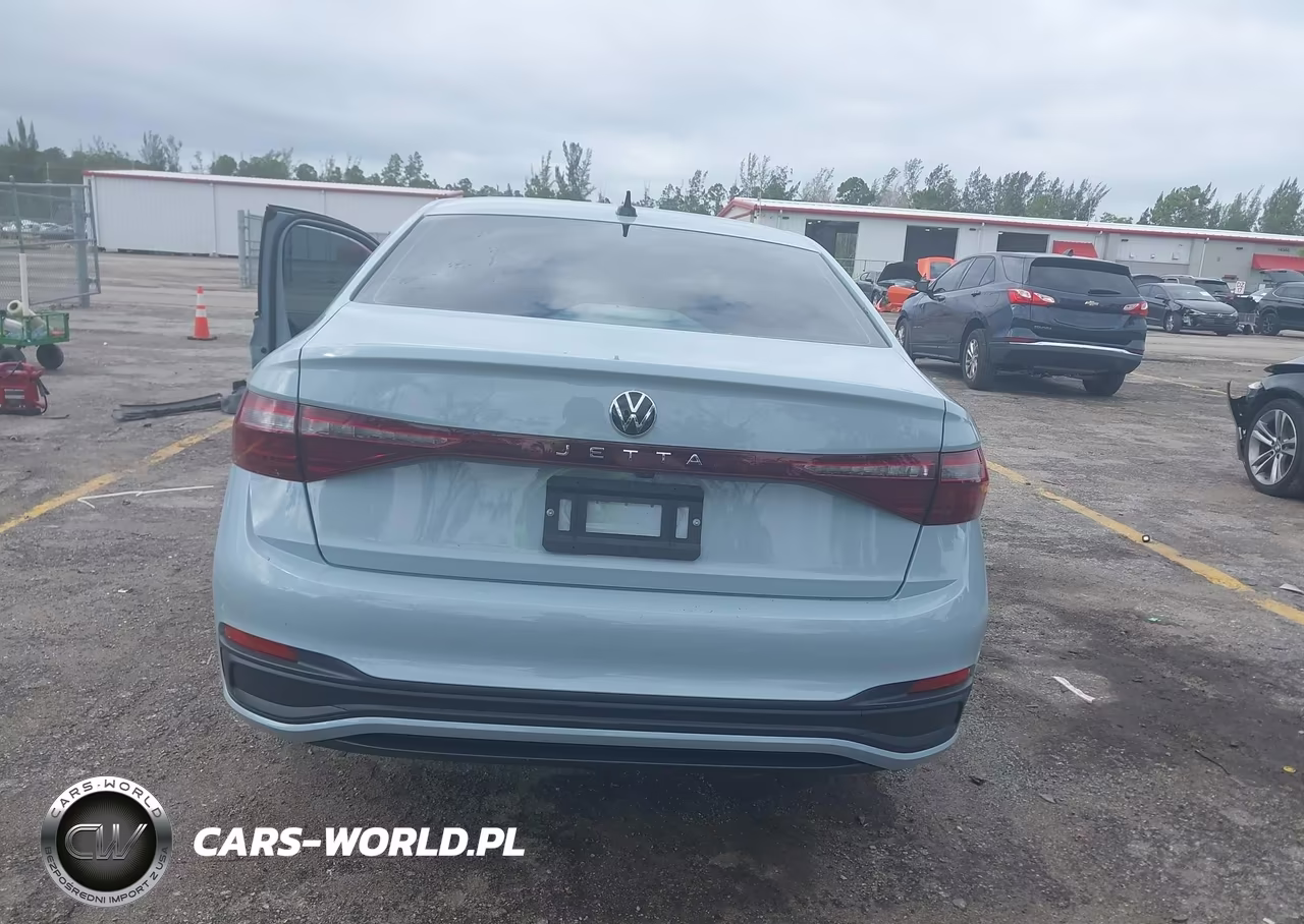 2026 Volkswagen Jetta Sport VIN:3VWBW7BU2TM044614 - 17