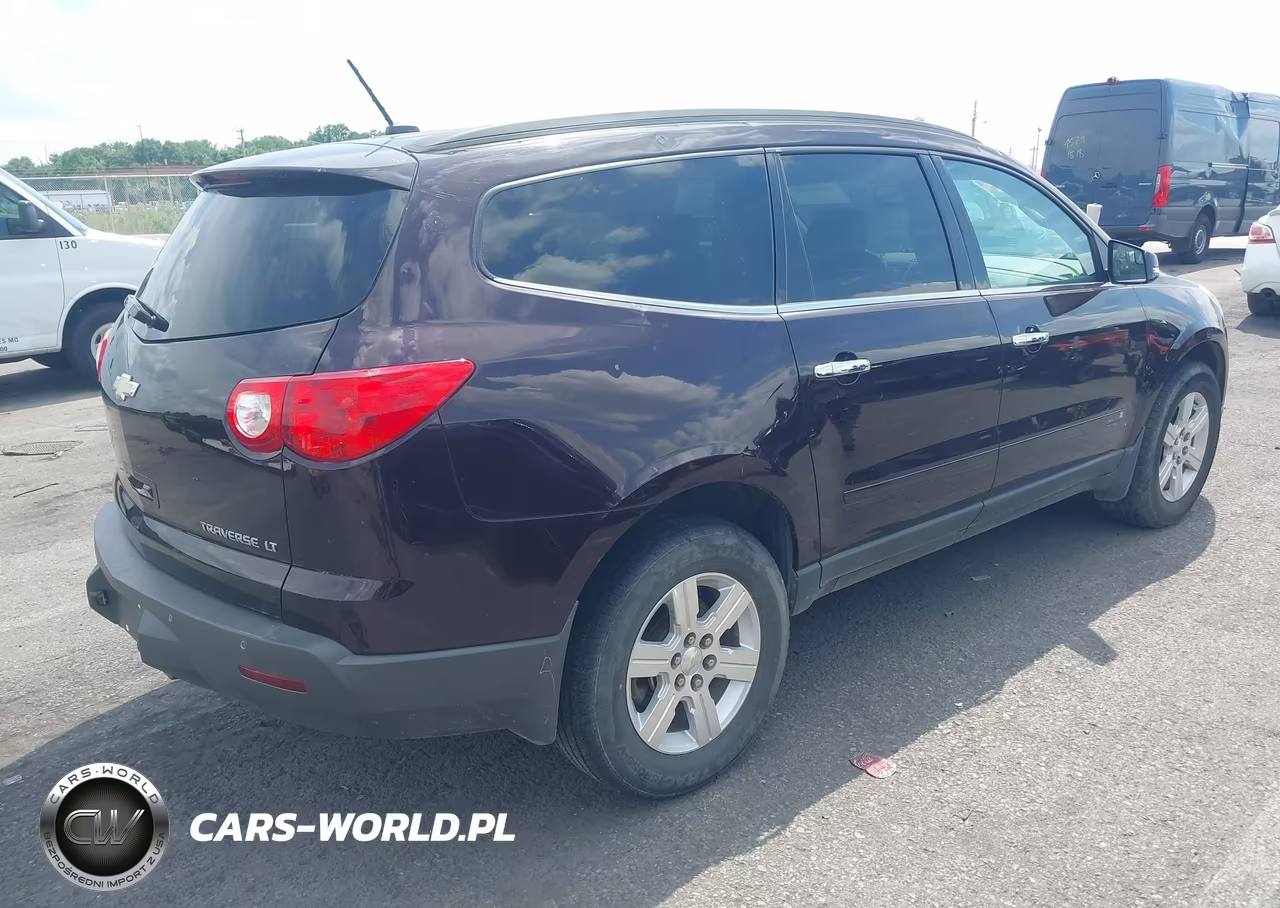 2010 Chevrolet Traverse Lt VIN:1GNLRFEDXAS133654 - 4