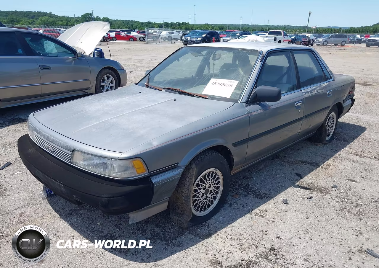 1988 Toyota Camry Dlx VIN:JT2SV21E1J3240165 - 2