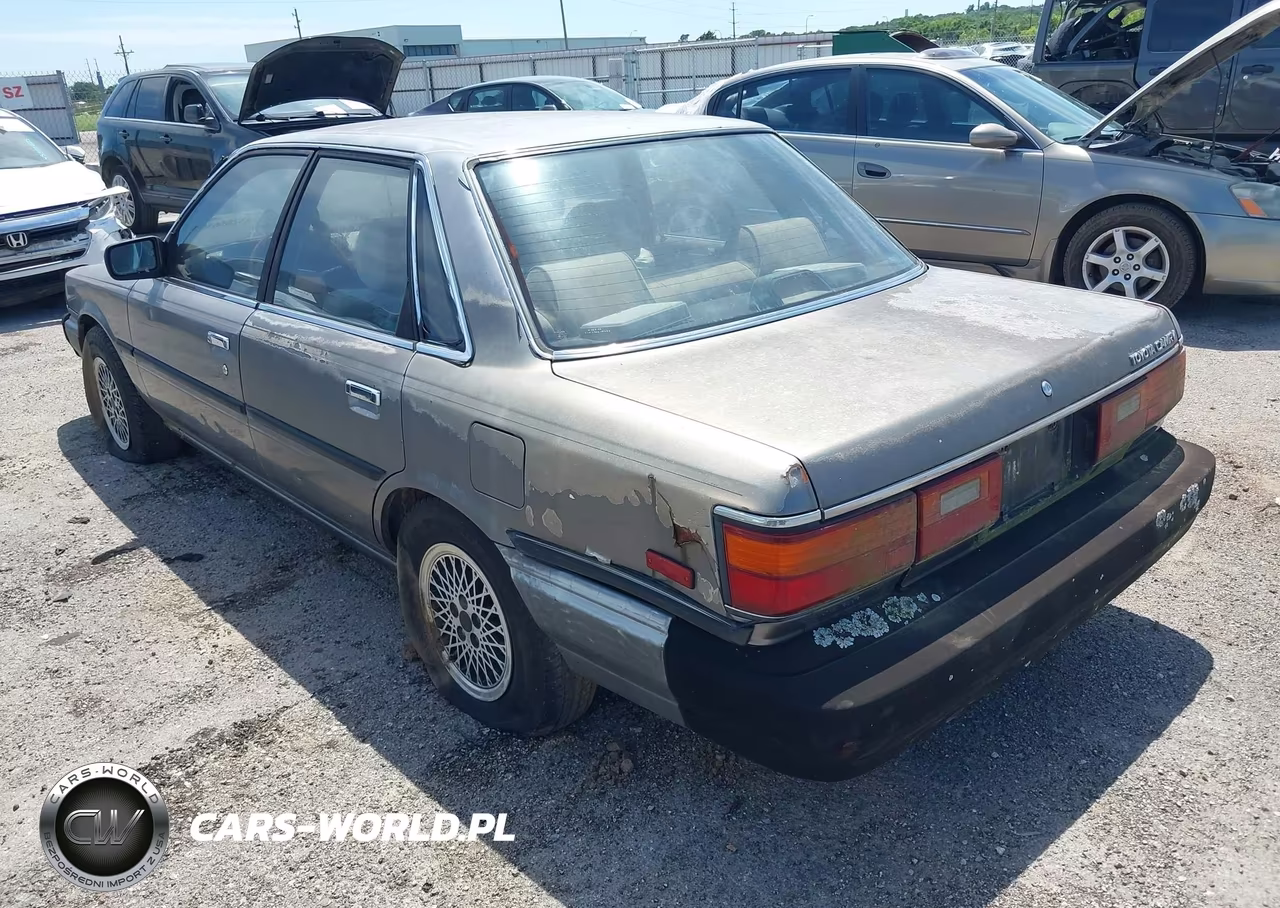 1988 Toyota Camry Dlx VIN:JT2SV21E1J3240165 - 3