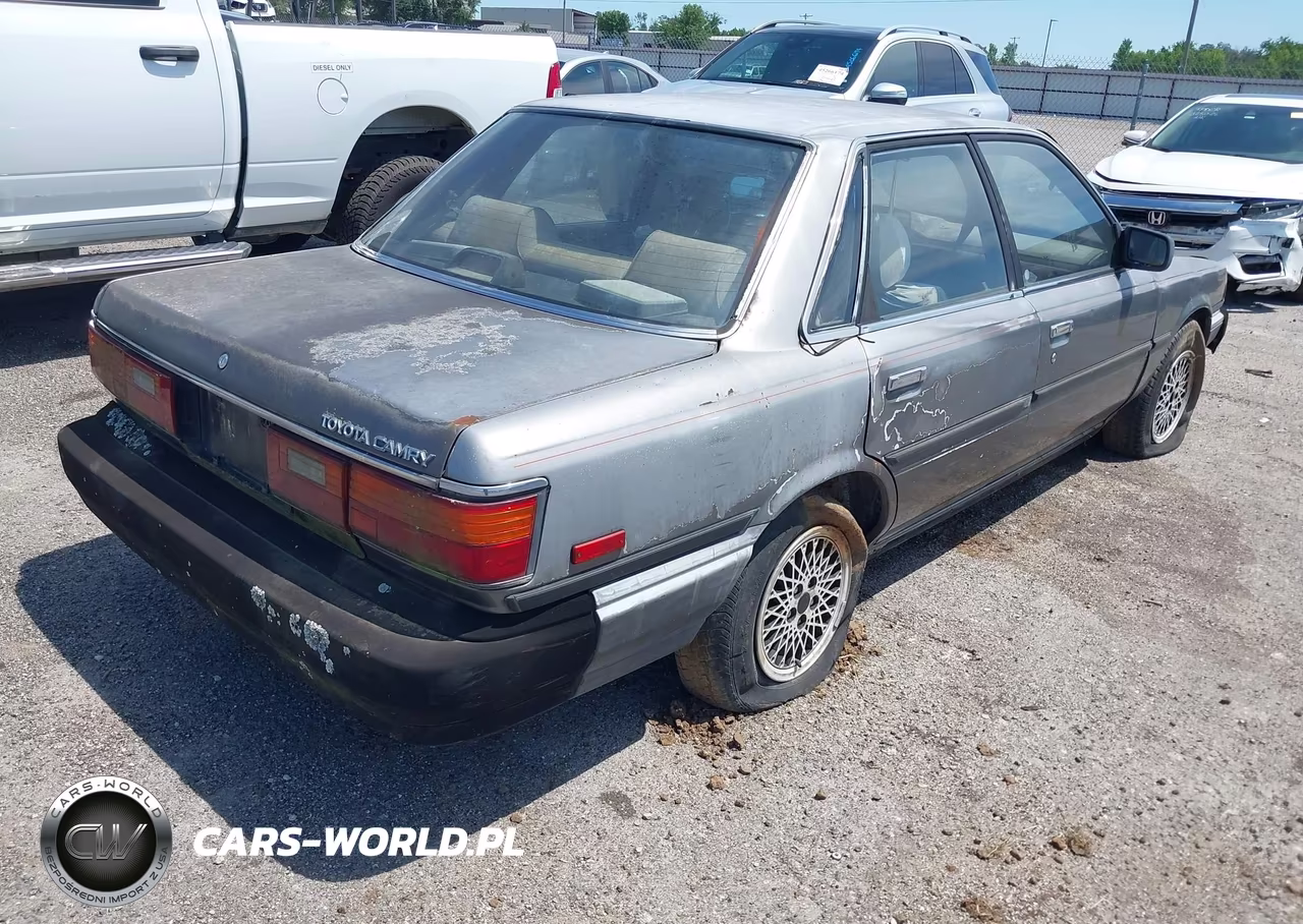 1988 Toyota Camry Dlx VIN:JT2SV21E1J3240165 - 4