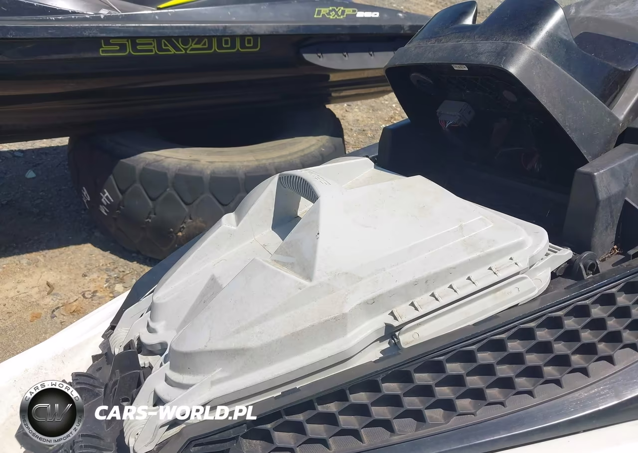2015 Seadoo Wake Pro 215 VIN:YDV10585D515 - 15