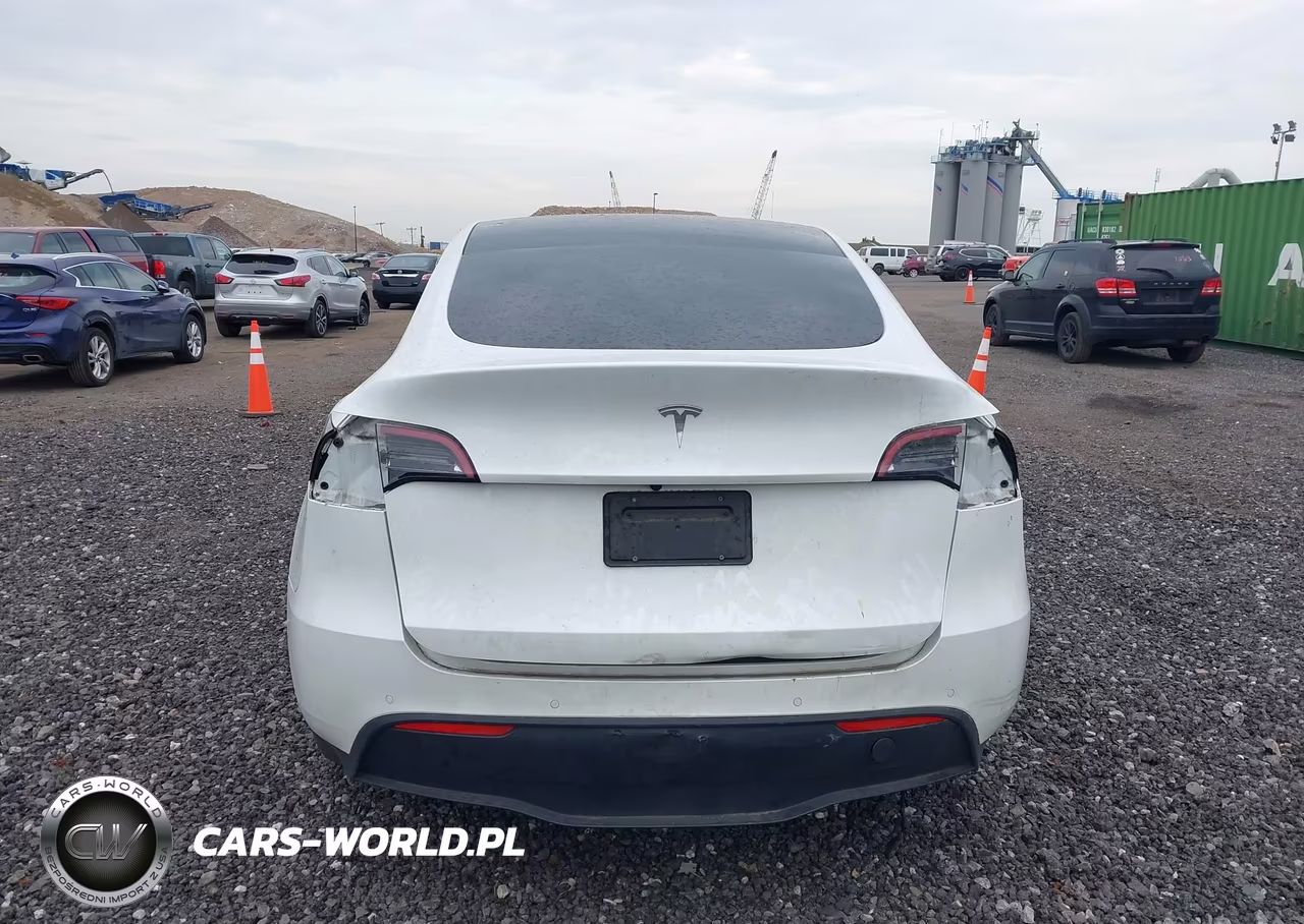 2022 Tesla Model Y Long Range Dual Motor All-Wheel Drive VIN:7SAYGDEE6NF532651 - 16