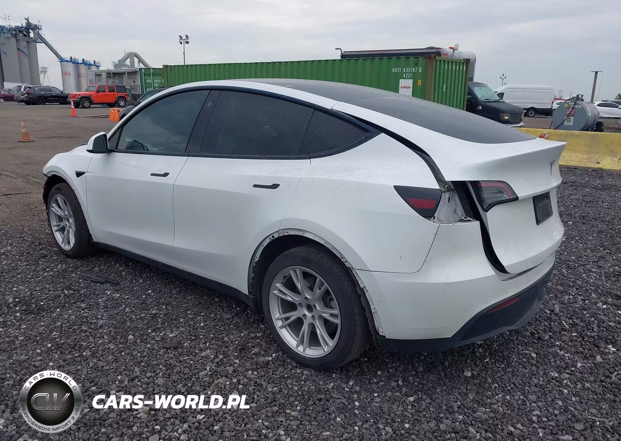 2022 Tesla Model Y Long Range Dual Motor All-Wheel Drive VIN:7SAYGDEE6NF532651 - 3