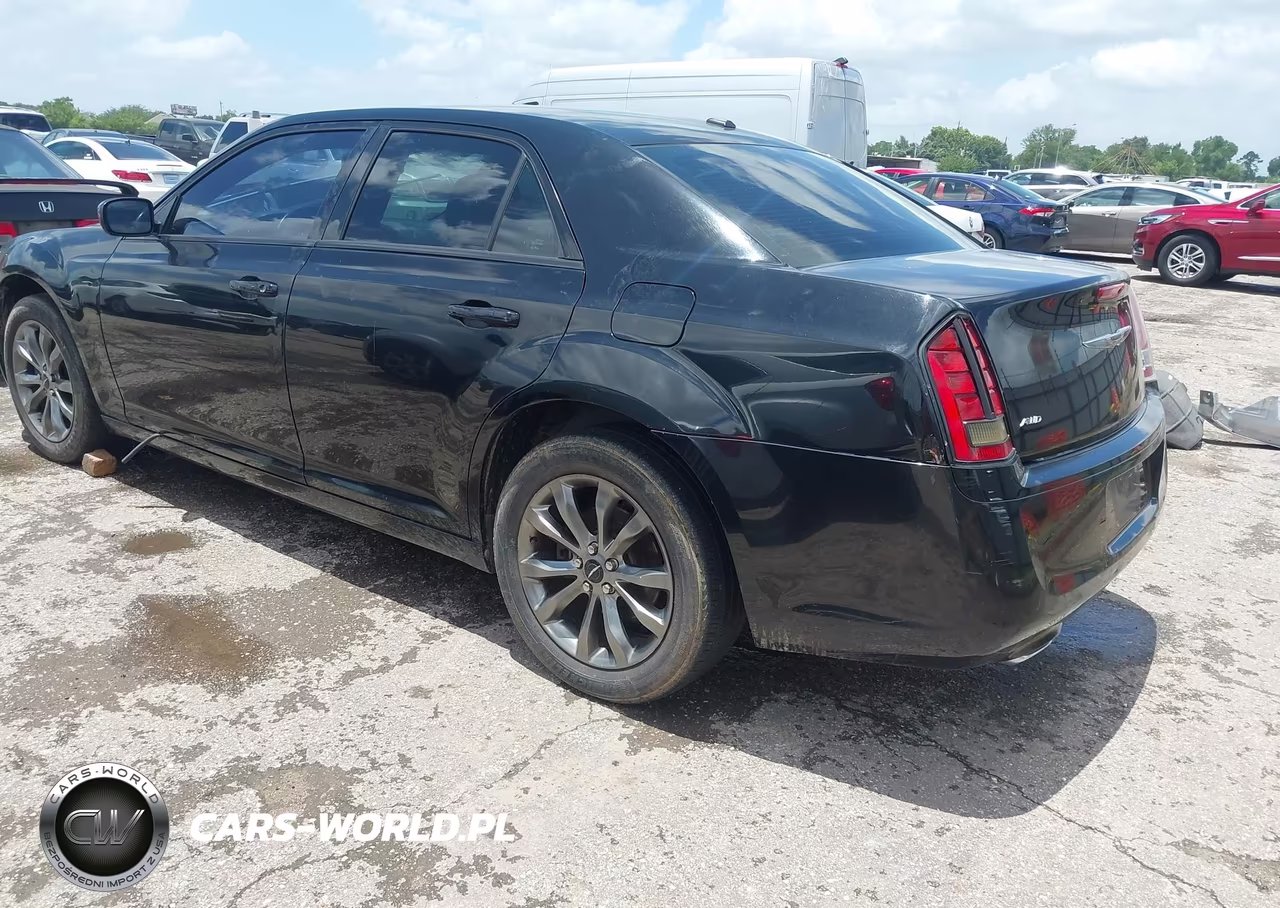 2014 Chrysler 300 300S VIN:2C3CCAGG2EH229462 - 3
