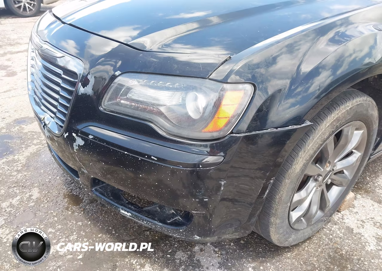 2014 Chrysler 300 300S VIN:2C3CCAGG2EH229462 - 6