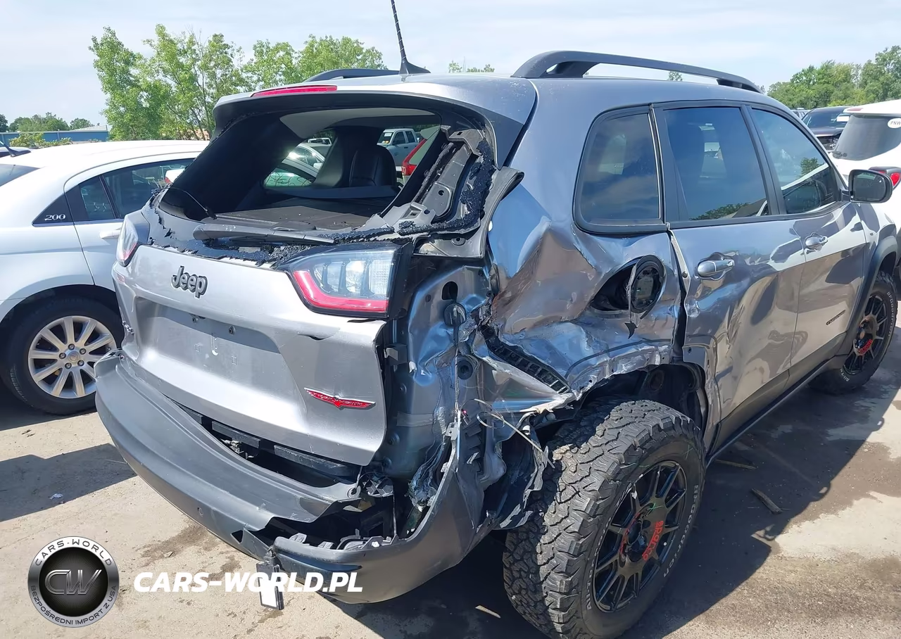 2019 Jeep Cherokee Trailhawk Elite 4X4 VIN:1C4PJMBX0KD306060 - 6