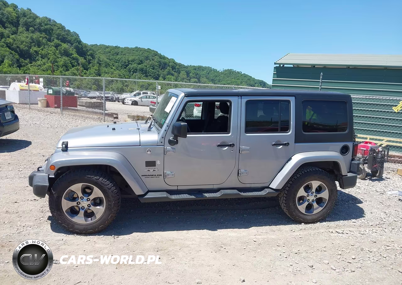 2016 Jeep Wrangler Unlimited Sahara VIN:1C4BJWEG8GL137209 - 15