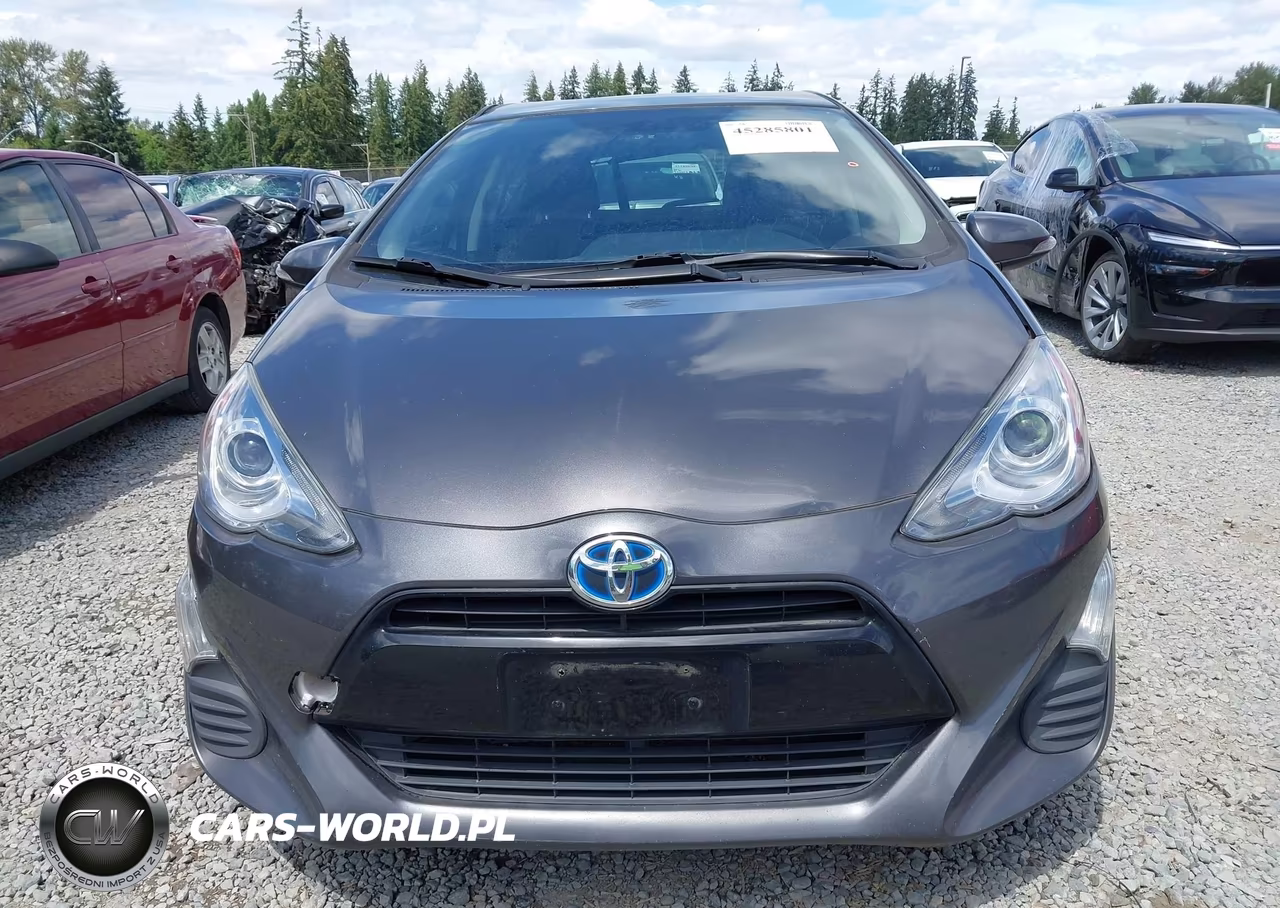 2016 Toyota Prius C Two VIN:JTDKDTB35G1129183 - 12