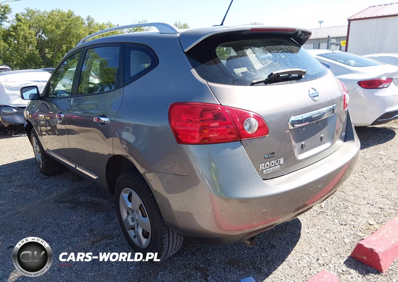 2014 Nissan Rogue Select S VIN:JN8AS5MVXEW721873 - 3