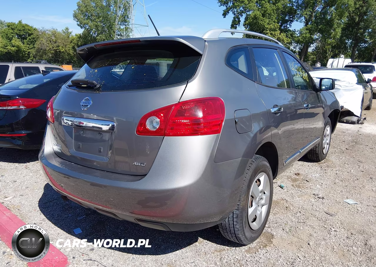 2014 Nissan Rogue Select S VIN:JN8AS5MVXEW721873 - 4
