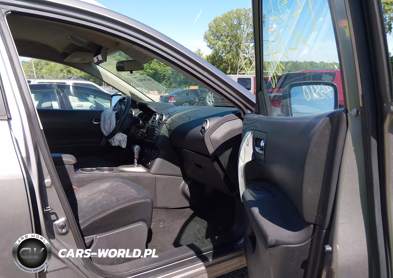 2014 Nissan Rogue Select S VIN:JN8AS5MVXEW721873 - 5