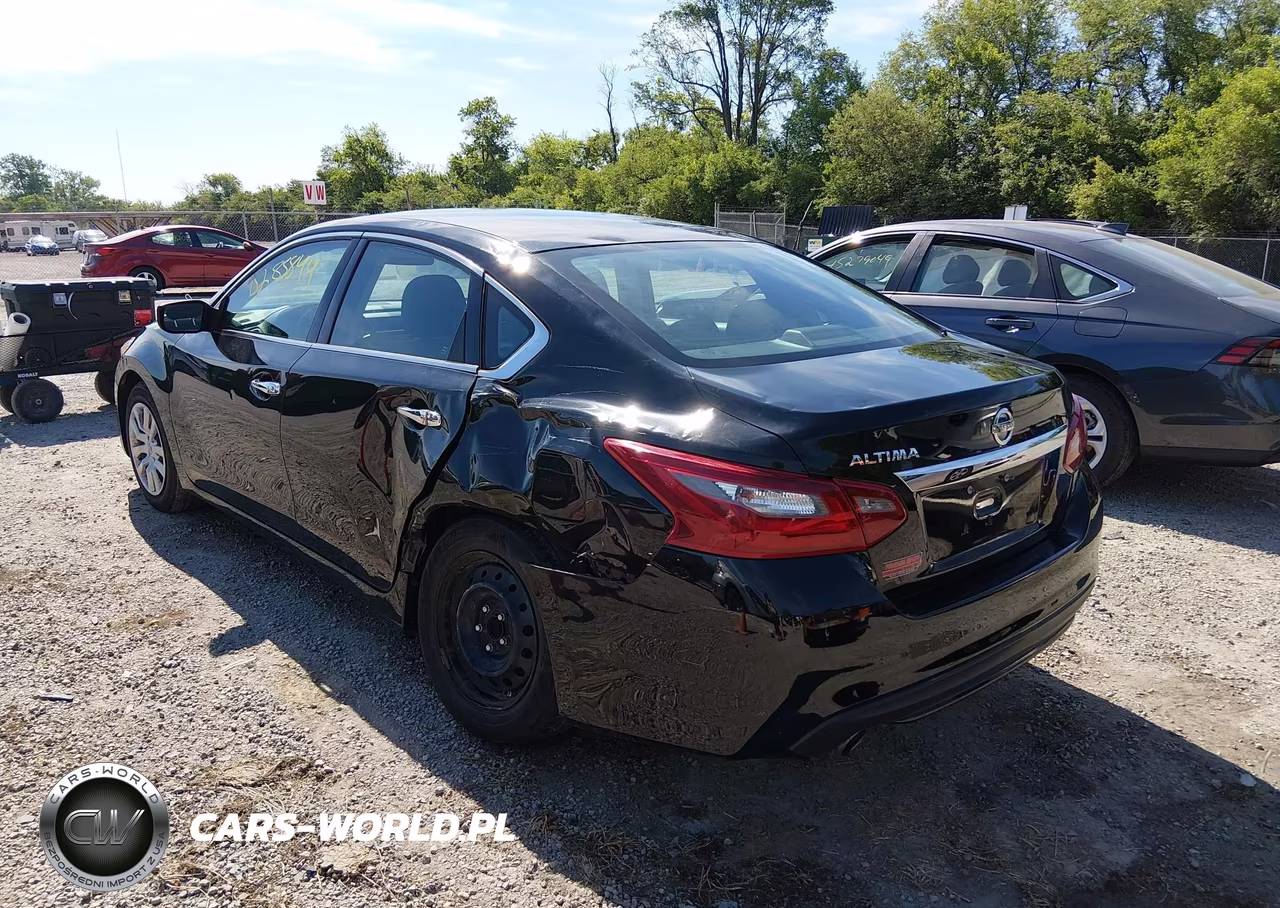 2018 Nissan Altima 2.5 S VIN:1N4AL3AP6JC118083 - 3