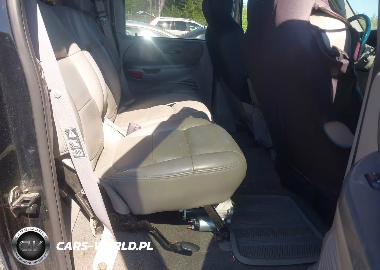 2002 Ford F-150 Lariat-Xlt VIN:1FTRW08L52KB09307 - 8