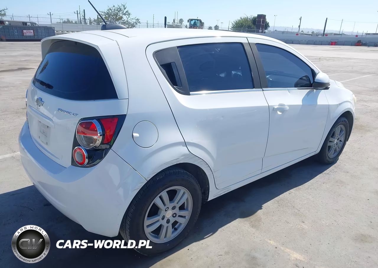 2015 Chevrolet Sonic Lt Auto VIN:1G1JC6SH9F4175150 - 4