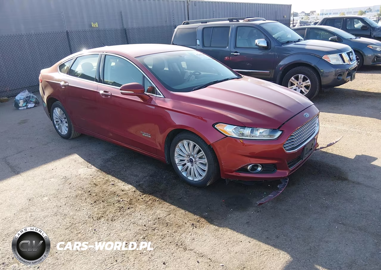 2014 Ford Fusion Energi Se Luxury – zdjęcie 1 z 18