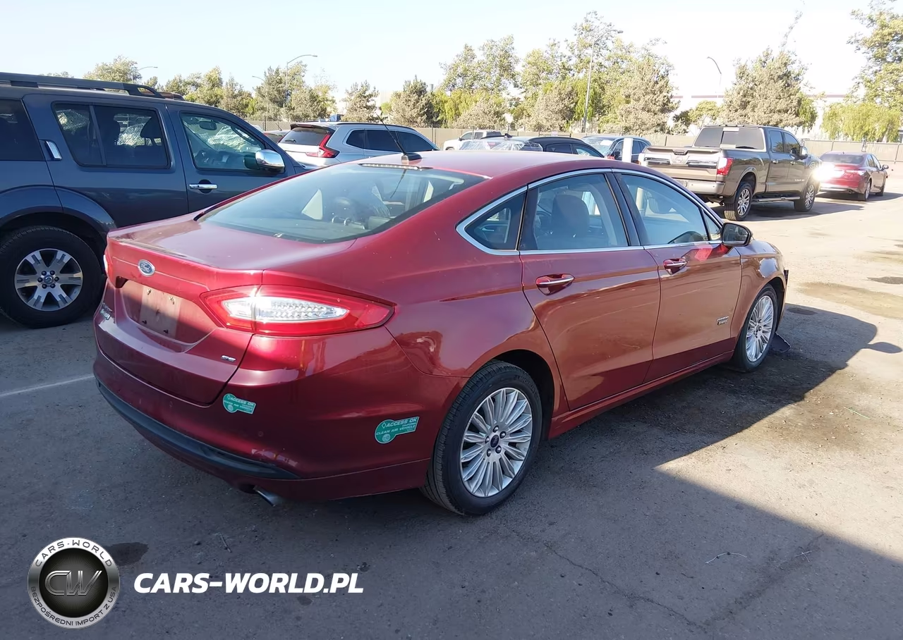 2014 Ford Fusion Energi Se Luxury VIN:3FA6P0PU6ER329877 - 4