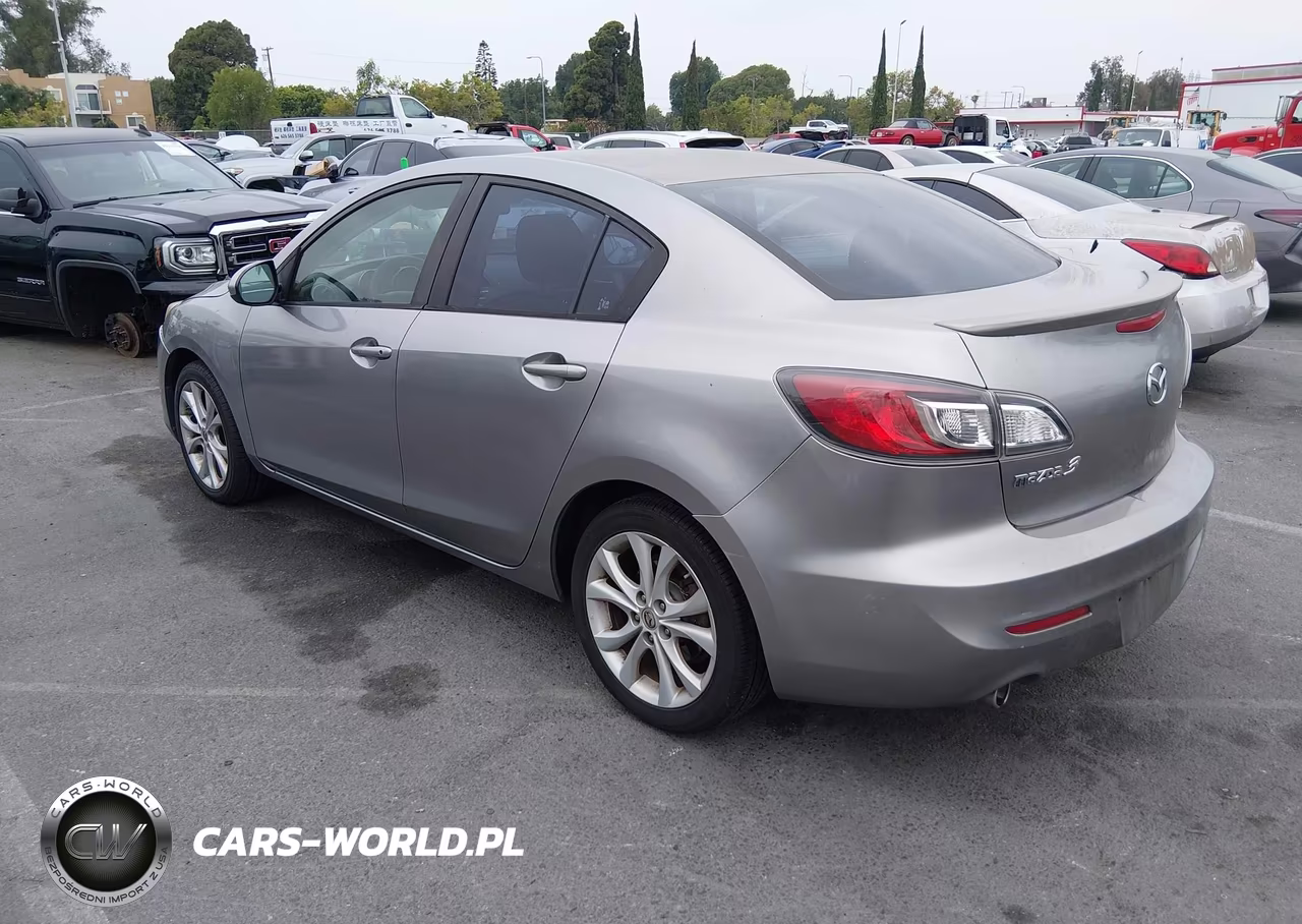 2011 Mazda Mazda3 S Sport VIN:JM1BL1U64B1457962 - 3