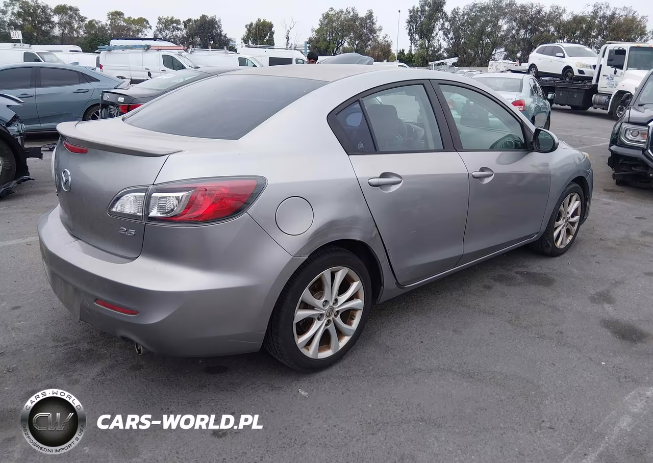 2011 Mazda Mazda3 S Sport VIN:JM1BL1U64B1457962 - 4