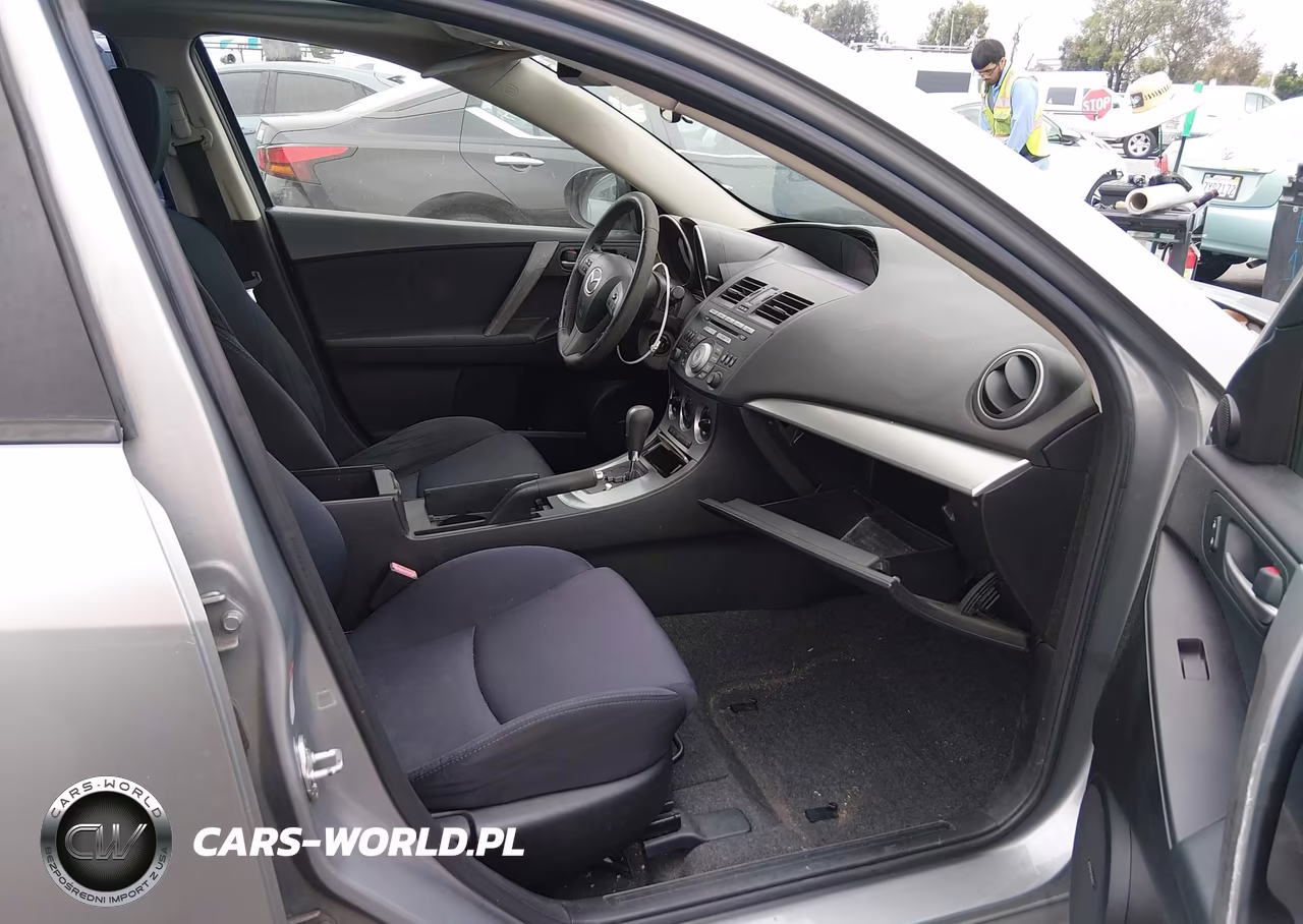 2011 Mazda Mazda3 S Sport VIN:JM1BL1U64B1457962 - 5