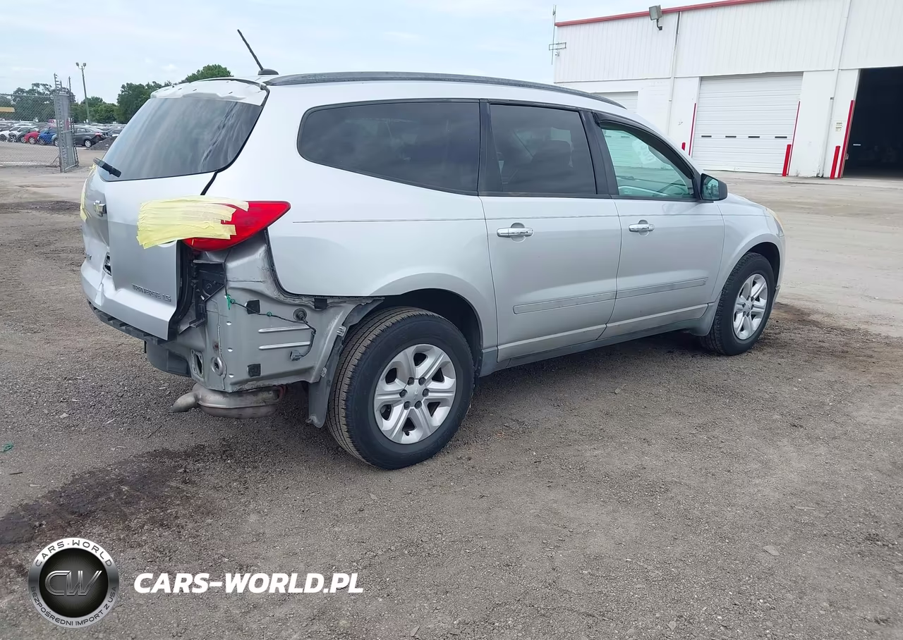 2009 Chevrolet Traverse Ls VIN:1GNER13D29S169848 - 4