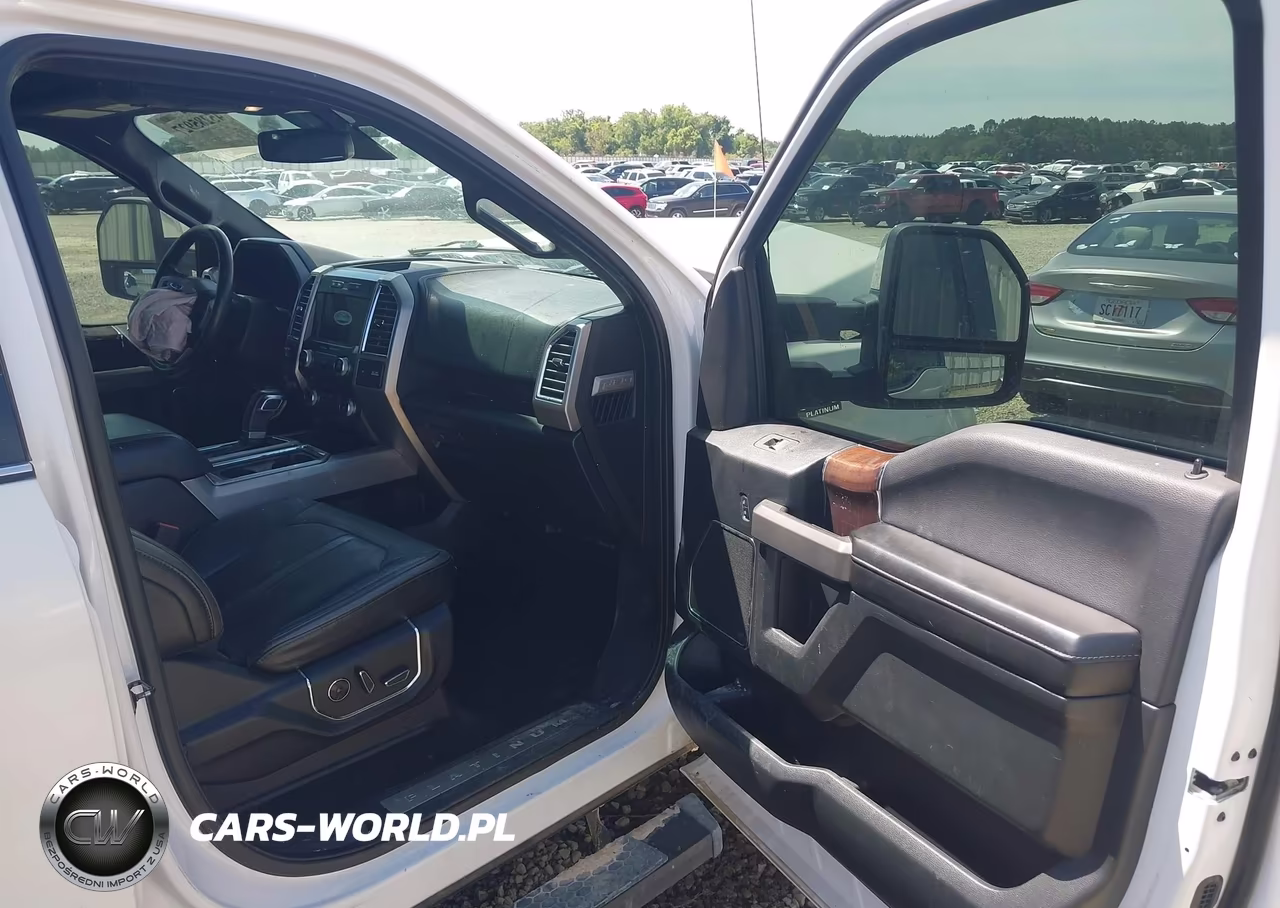 2016 Ford F-150 Platinum VIN:1FTFW1EG2GFB35637 - 5