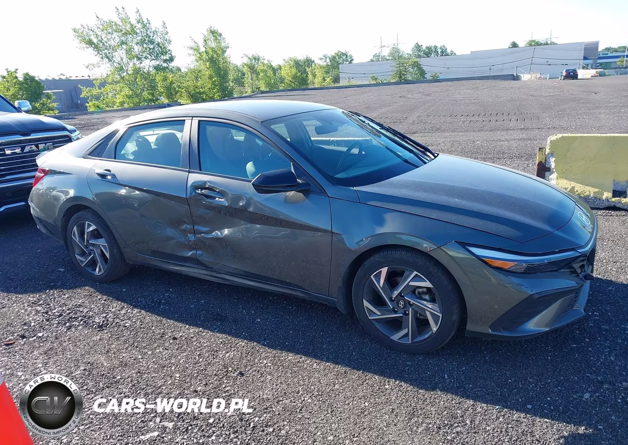 2025 Hyundai Elantra Sel Sport VIN:KMHLM4DG1SU034830 - 13