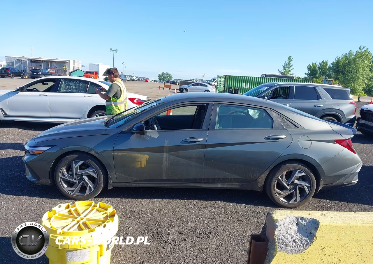 2025 Hyundai Elantra Sel Sport VIN:KMHLM4DG1SU034830 - 14