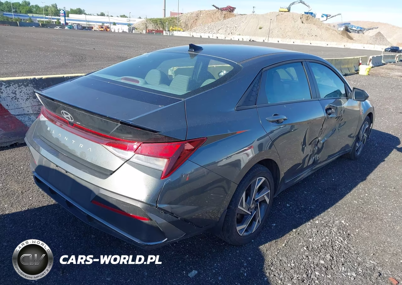 2025 Hyundai Elantra Sel Sport VIN:KMHLM4DG1SU034830 - 4