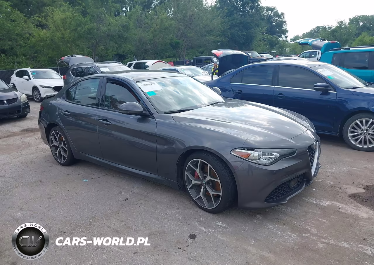 2018 Alfa Romeo Giulia Ti Sport Awd