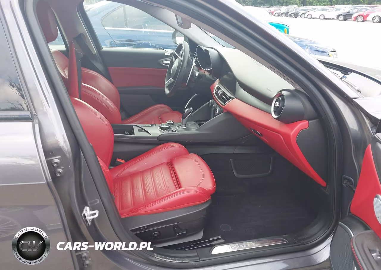 2018 Alfa Romeo Giulia Ti Sport Awd VIN:ZARFAEEN5J7594625 - 5