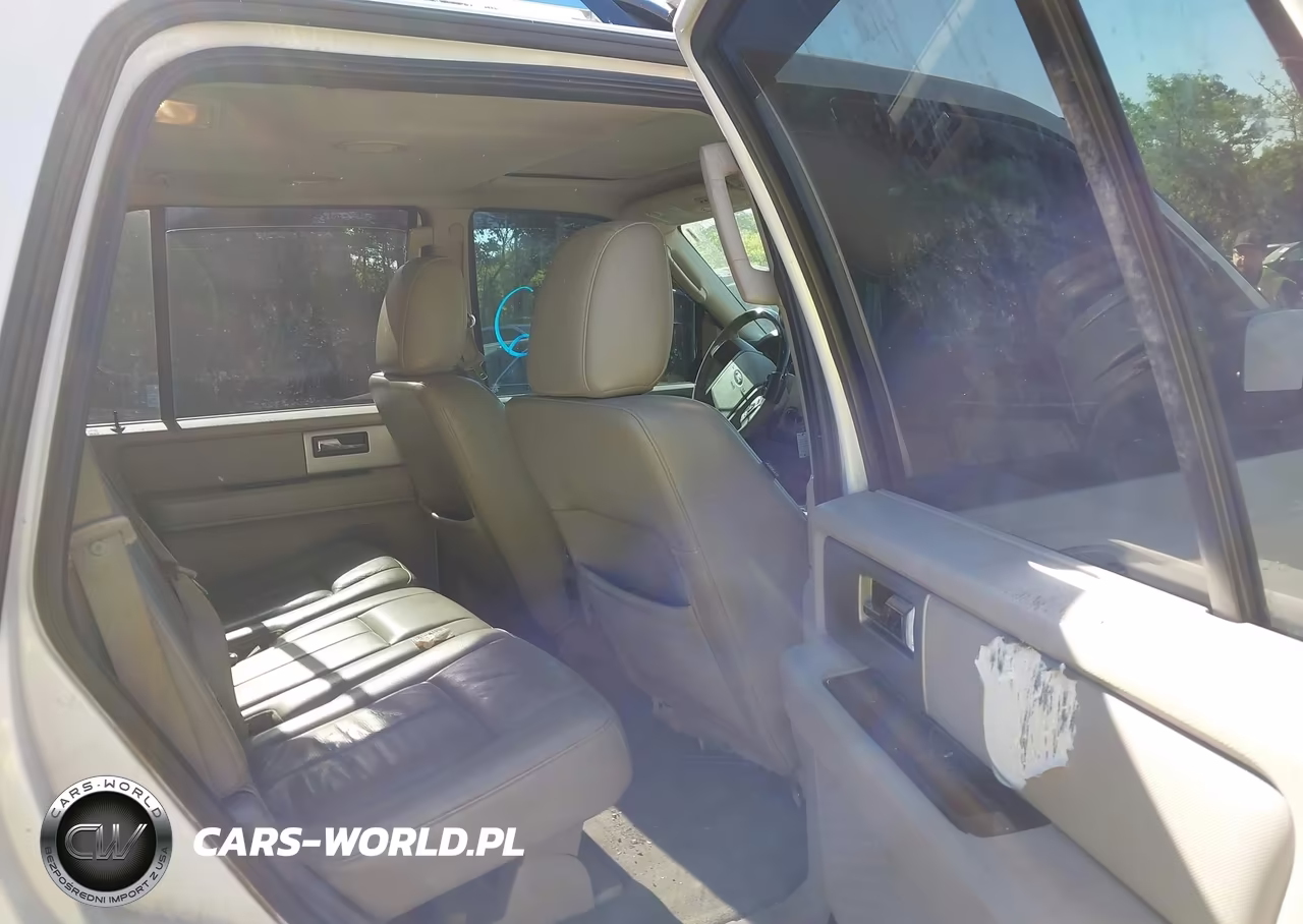 2014 Ford Expedition Limited VIN:1FMJU2A55EEF34955 - 8