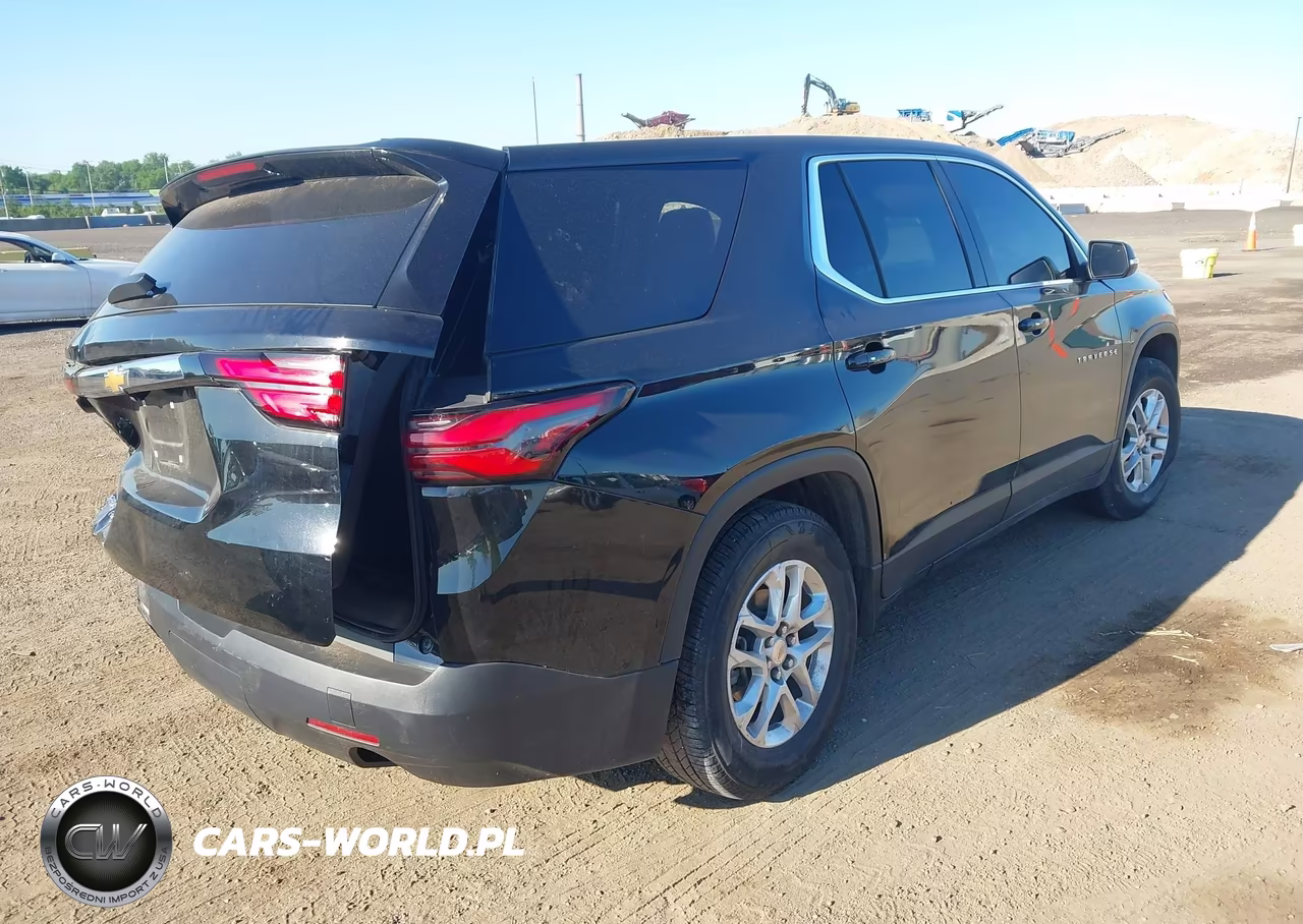 2023 Chevrolet Traverse Awd Ls VIN:1GNEVFKW5PJ338274 - 4