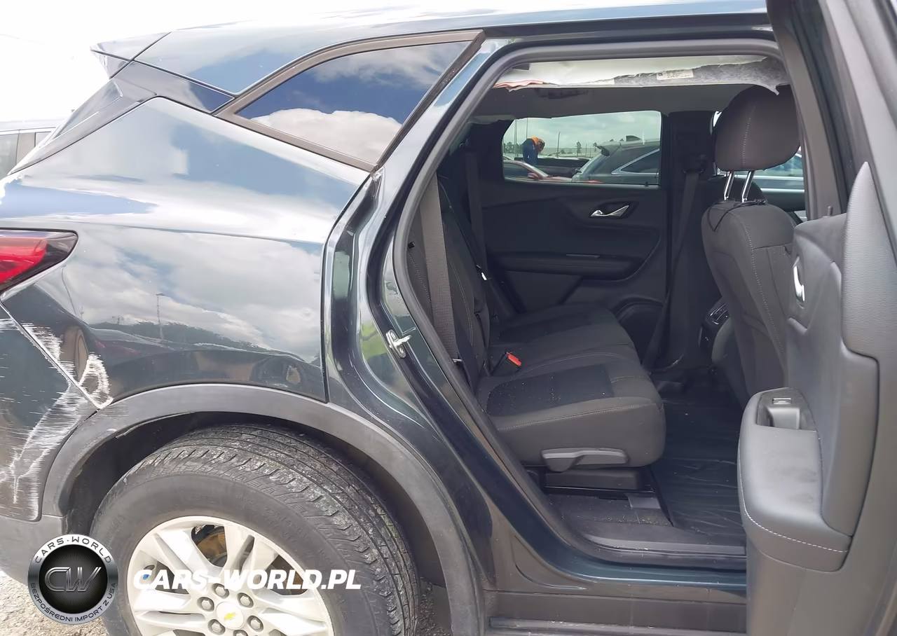 2019 Chevrolet Blazer VIN:3GNKBBRAXKS670037 - 8