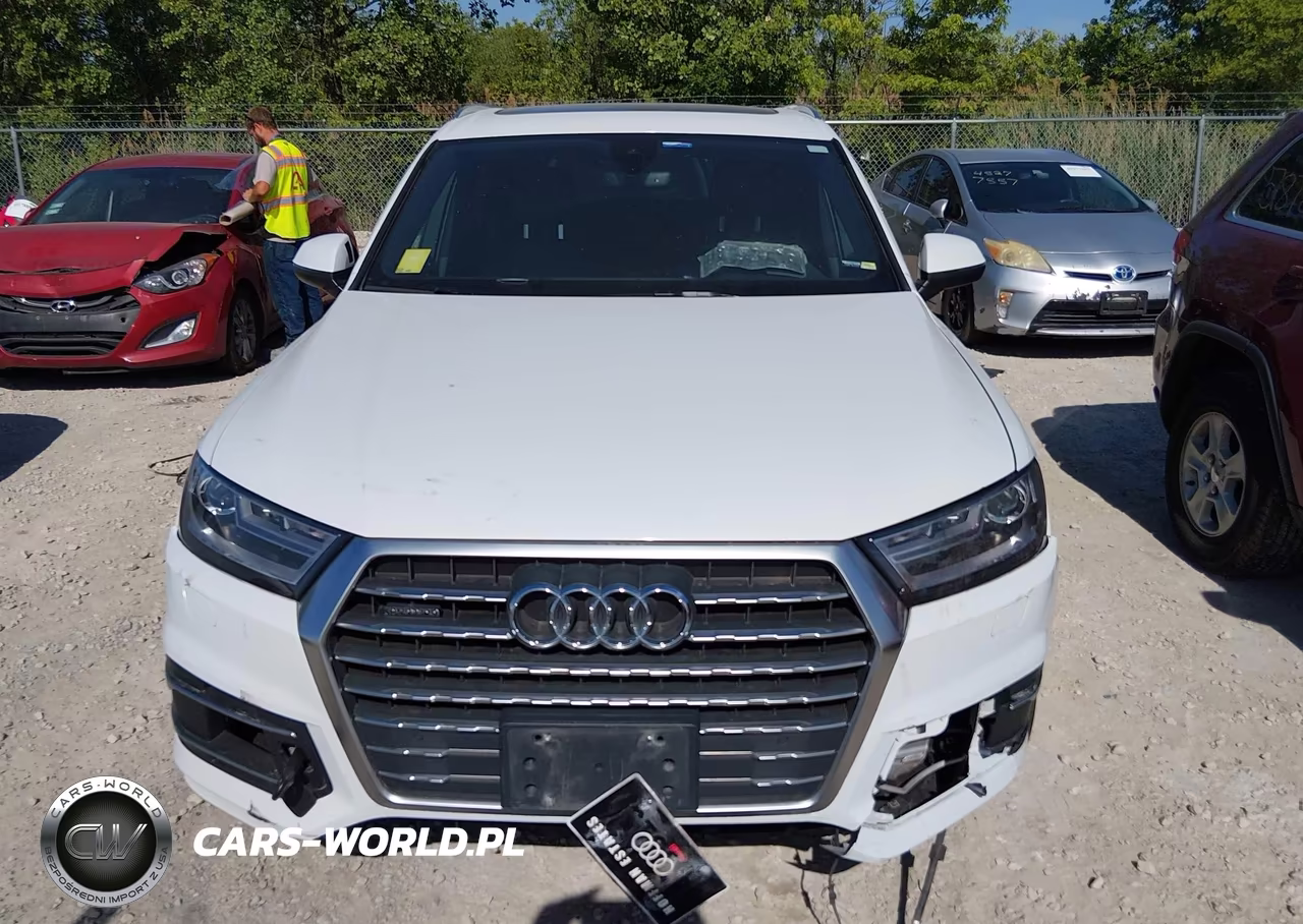 2017 Audi Q7 3.0T Premium VIN:WA1LAAF76HD019493 - 12