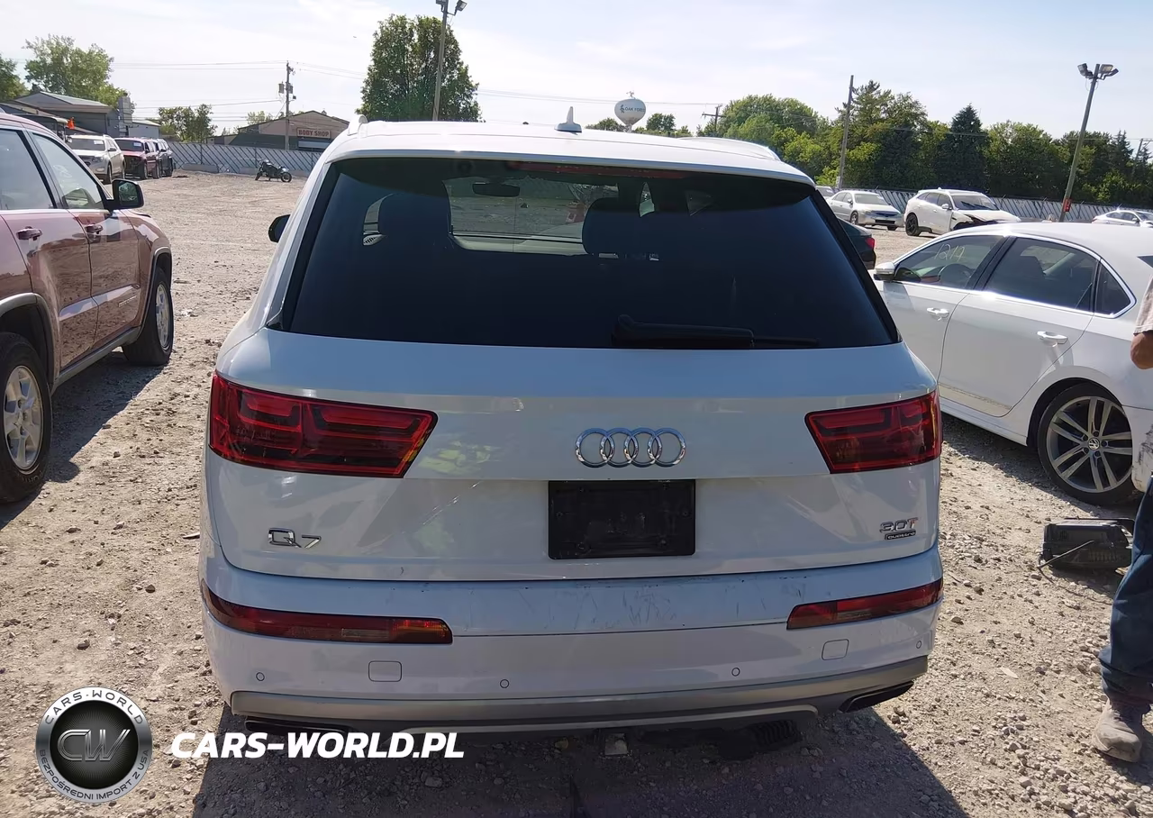 2017 Audi Q7 3.0T Premium VIN:WA1LAAF76HD019493 - 16
