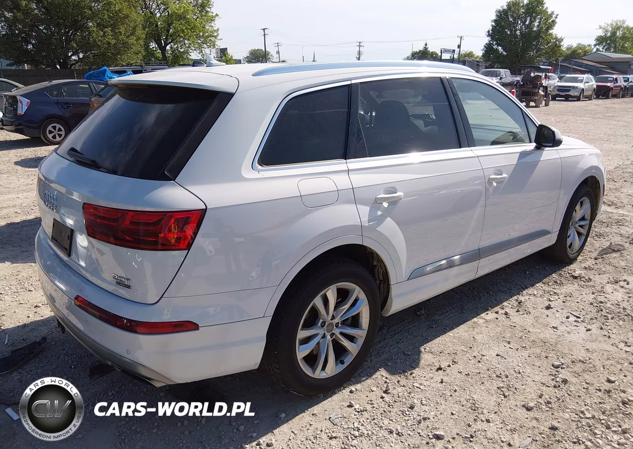 2017 Audi Q7 3.0T Premium VIN:WA1LAAF76HD019493 - 4