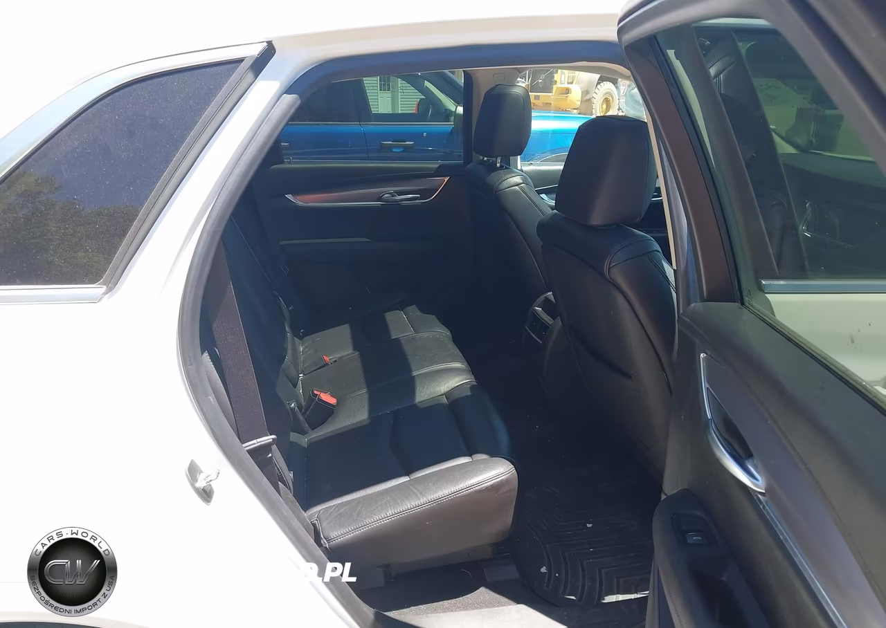 2018 Cadillac Xt5 Luxury VIN:1GYKNCRSXJZ245928 - 8