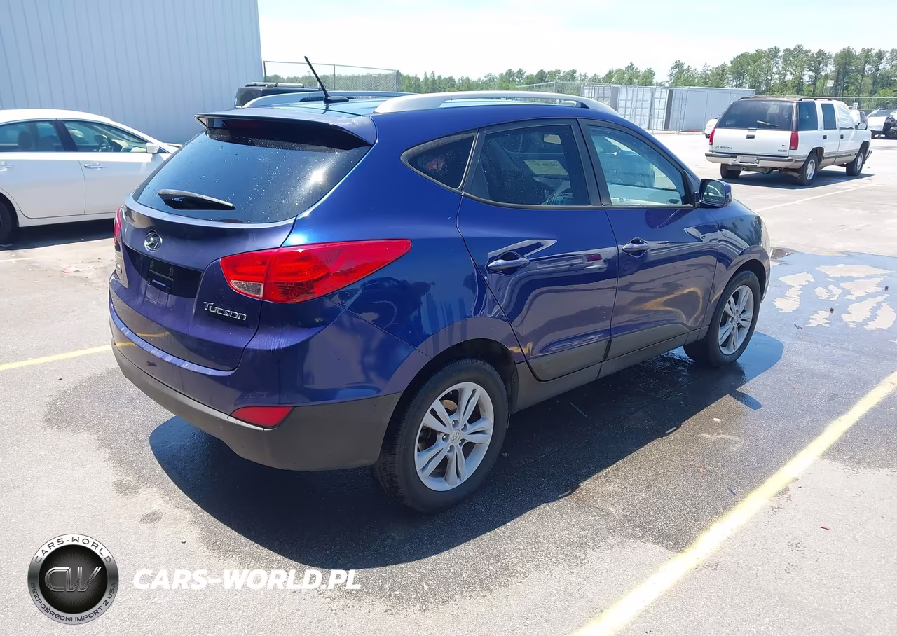 2011 Hyundai Tucson Gls VIN:KM8JU3AC5BU284803 - 4