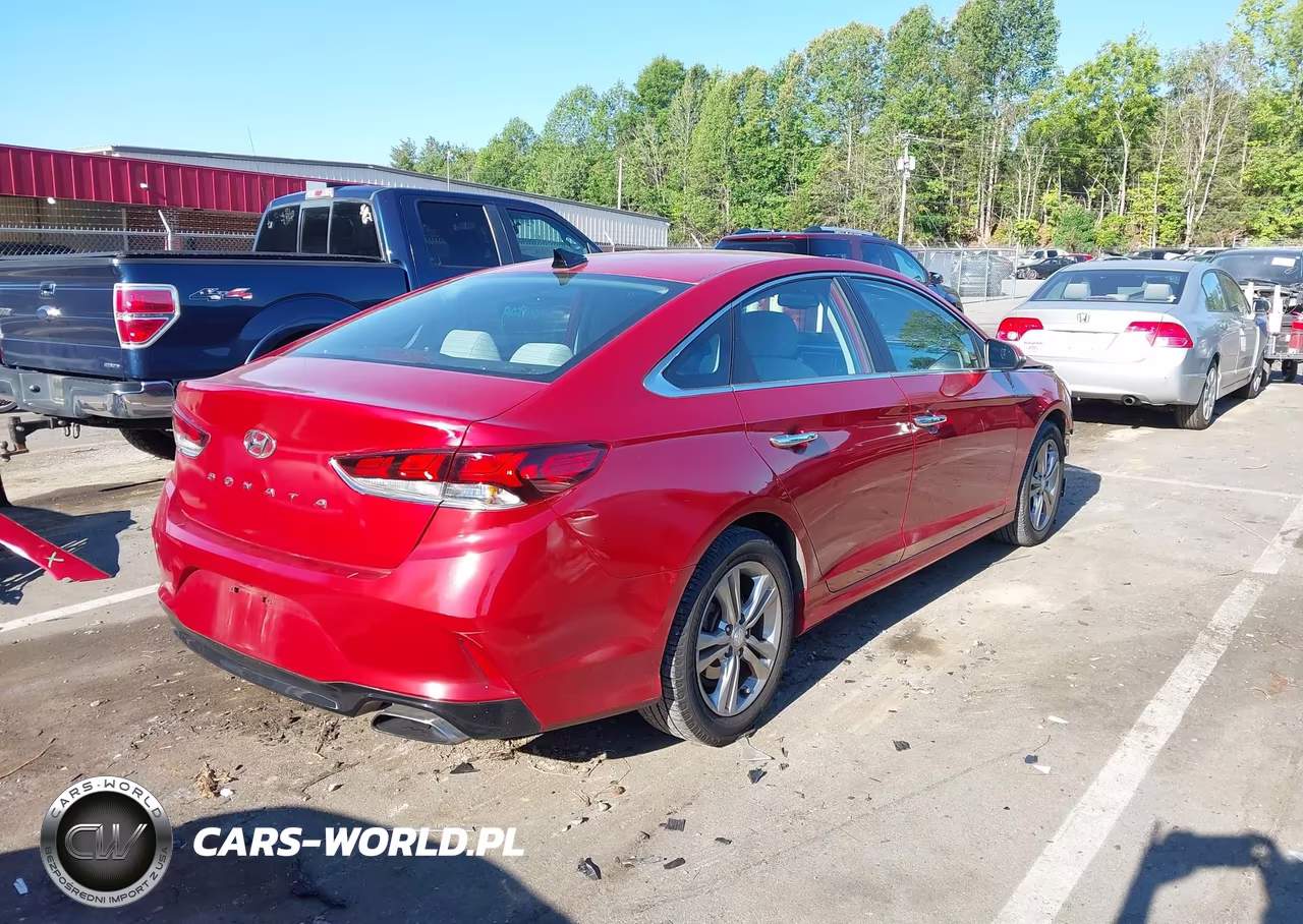2018 Hyundai Sonata Sel VIN:5NPE34AF9JH658993 - 4