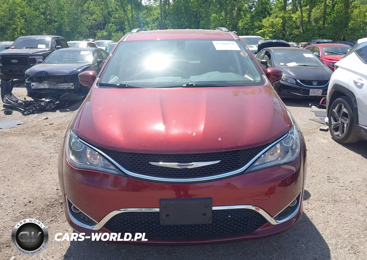 2017 Chrysler Pacifica Touring-L VIN:2C4RC1BG1HR509630 - 12