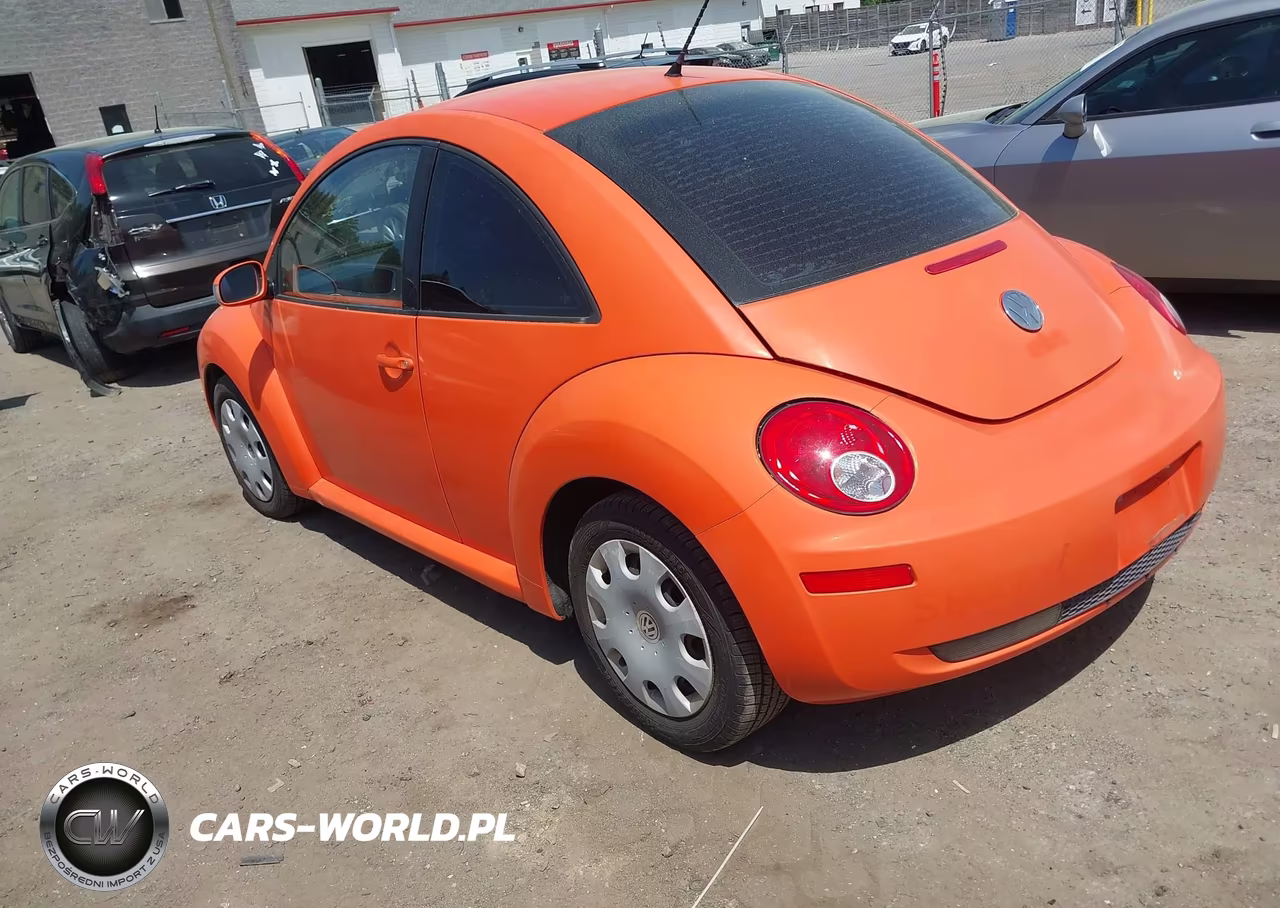 2010 Volkswagen New Beetle 2.5L Final Edition VIN:3VWPW3AG3AM009149 - 3