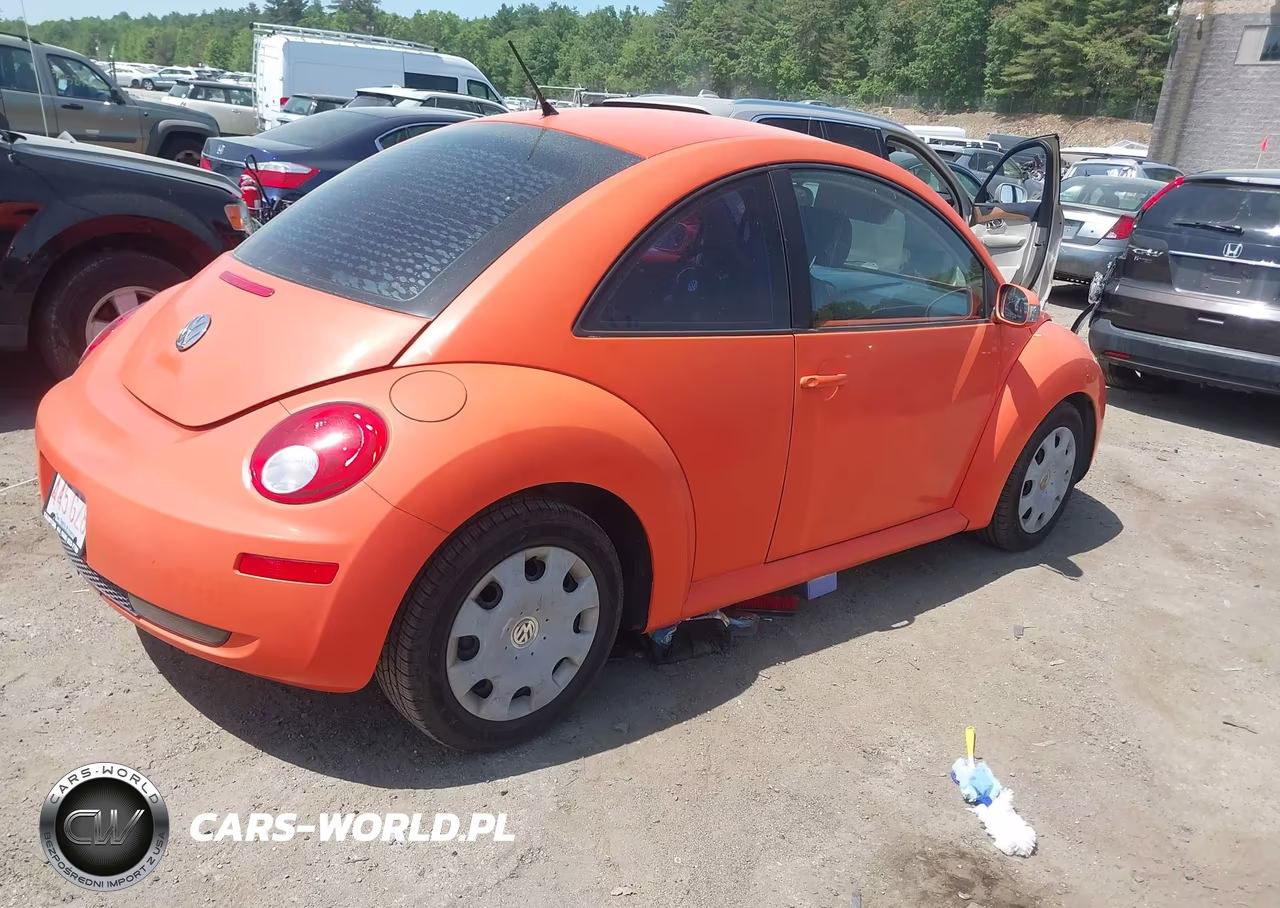 2010 Volkswagen New Beetle 2.5L Final Edition VIN:3VWPW3AG3AM009149 - 4