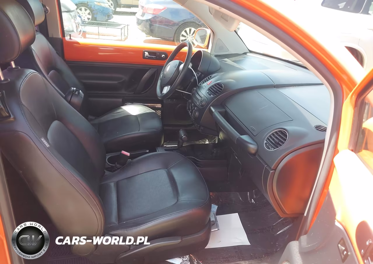 2010 Volkswagen New Beetle 2.5L Final Edition VIN:3VWPW3AG3AM009149 - 5