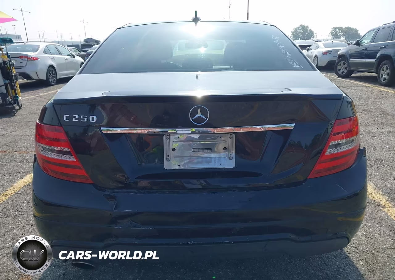 2013 Mercedes-Benz C 250 Sport VIN:WDDGF4HB4DR244025 - 6