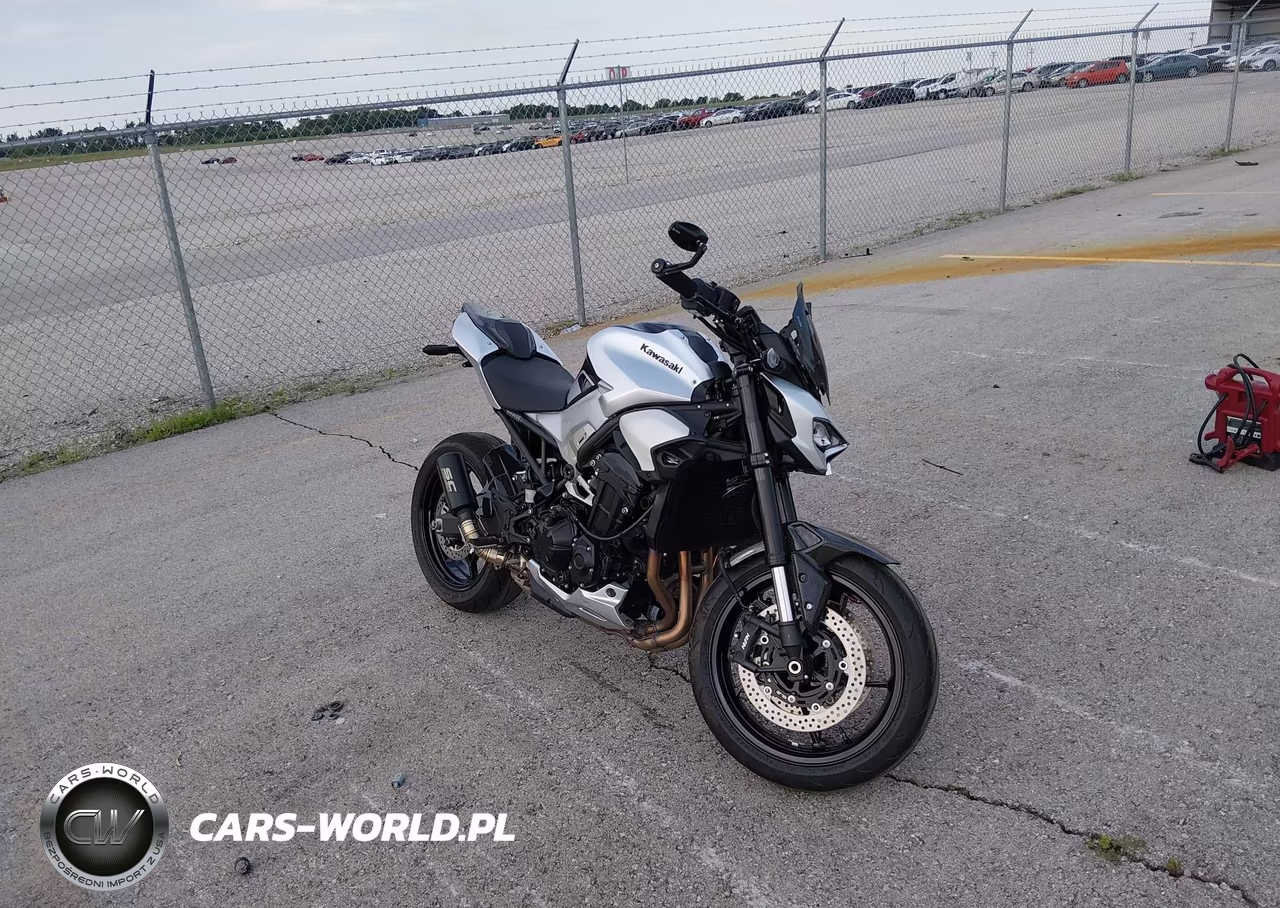 2025 Kawasaki Zr900 S – zdjęcie 1 z 13